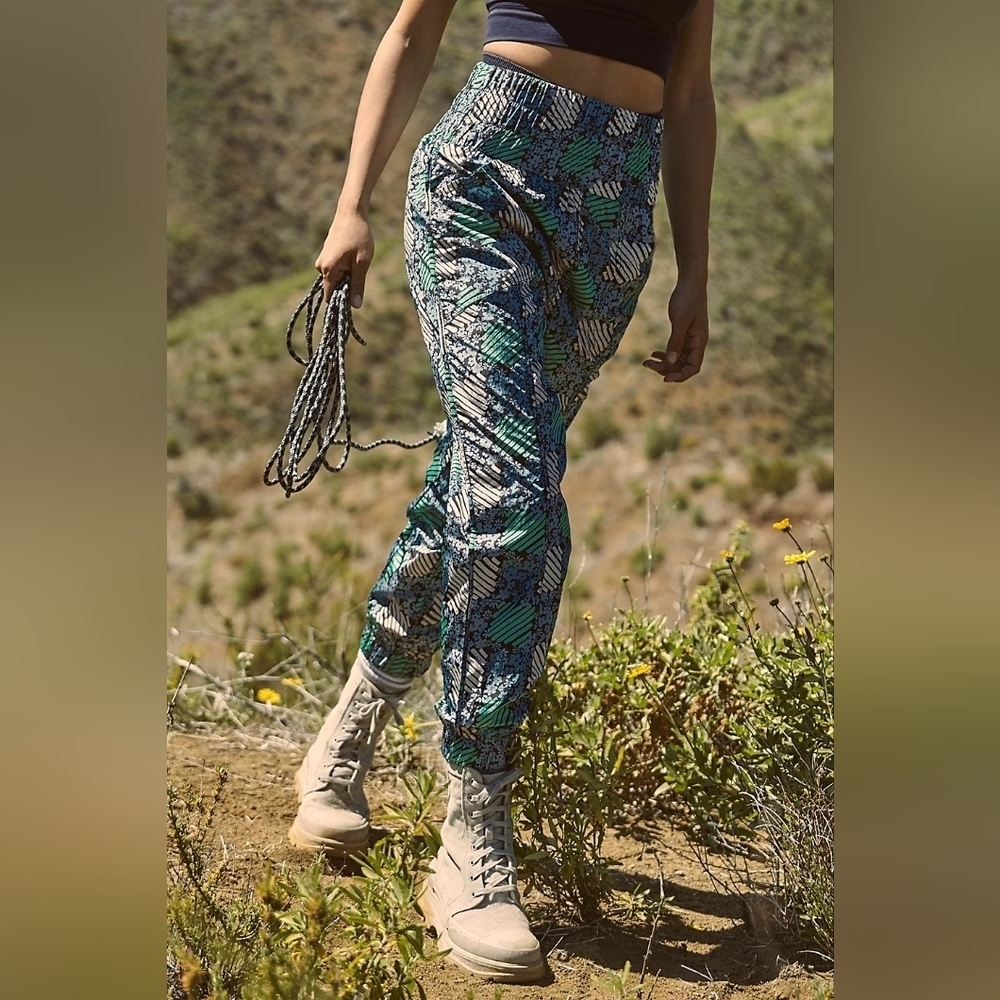 FP Movement by FREE PEOPLE The Way Home Printed Joggers•Size M•NWT - Picture 2 of 6